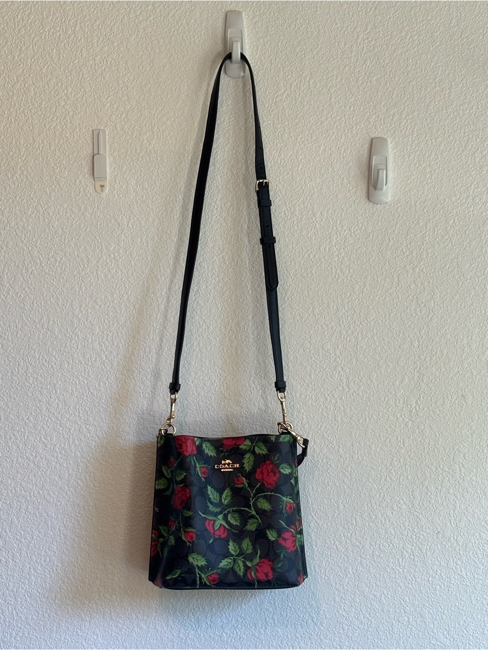 Coach Mollie Bucket Bag 22 in Signature Canvas with Fairytale Rose Print - Picture 11 of 14